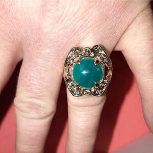 Stainless golden ring that wraps around